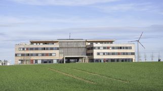 Firmensitz der juwi-Gruppe in Wörrstadt, Spezialist für Windparks und Solarenergie